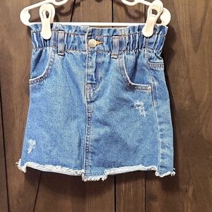 Girls size 6/7 skirt